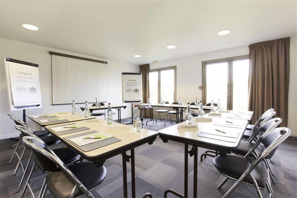 Foto de los servicios de Hotel Campanile Vierzon