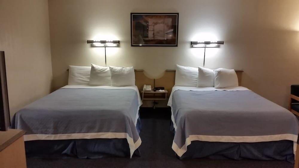 Foto de una habitación de Hotel Days Inn by Wyndham Buena Park