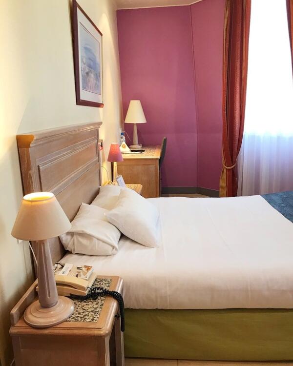 Foto de una habitación de Brit Hotel Aux Sacres Reims Centre