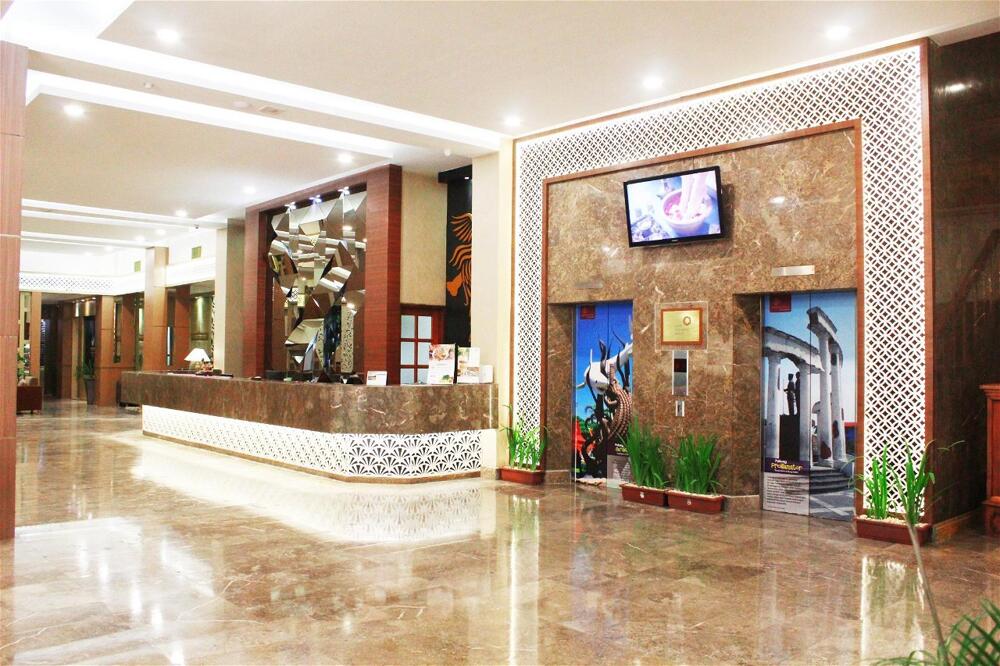 Foto general de Hotel Grand Inna Tunjungan