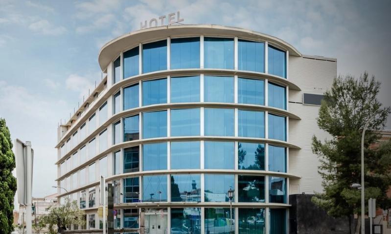 Foto del exterior de Hotel Exe Cunit Suites &amp;amp; Spa