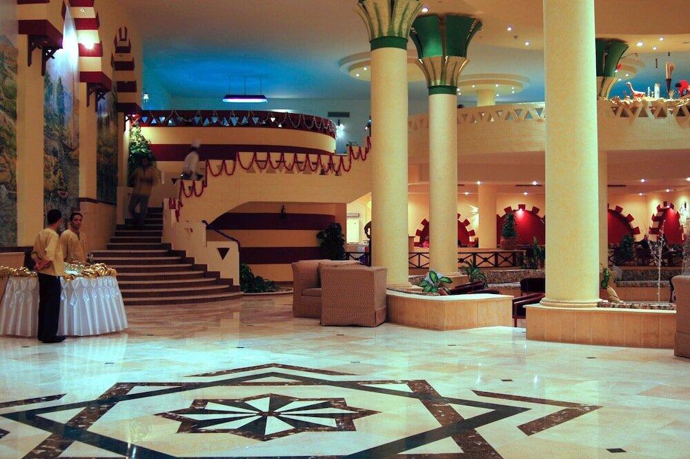 Foto de las zonas nobles de Hotel Bliss Nada Beach Resort