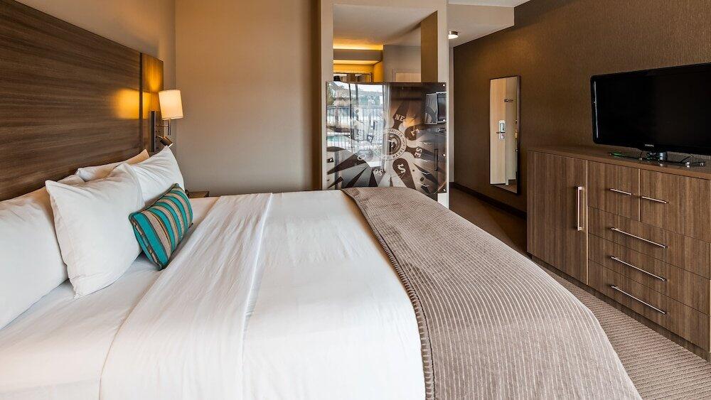 Foto de una habitación de Hotel Executive Inn &amp;amp; Suites Oakland