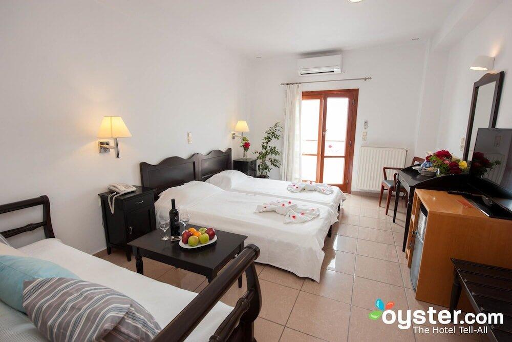 Foto de una habitación de Theoxenia Caldera Hotel