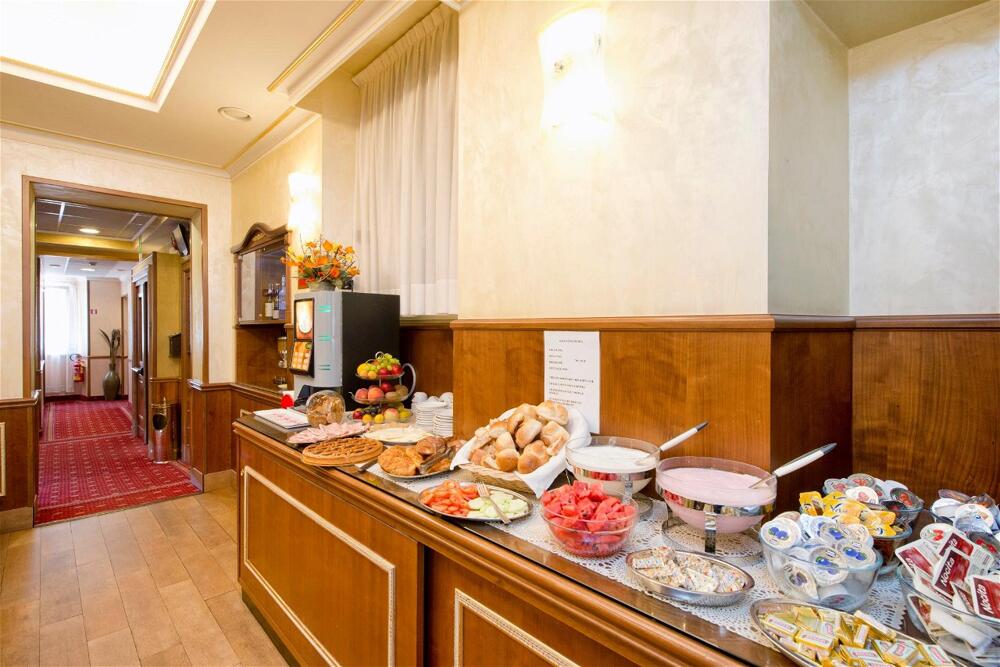 Foto de restauración de Hotel Marco Polo Rome