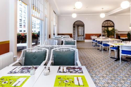 Foto de restauración de J5 Hotels Helvetie Montreux