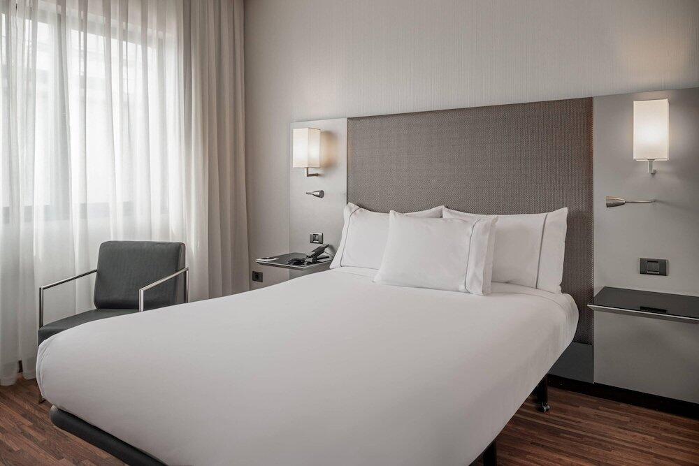 Foto de una habitación de AC Hotel San Sebastián de los Reyes by Marriott
