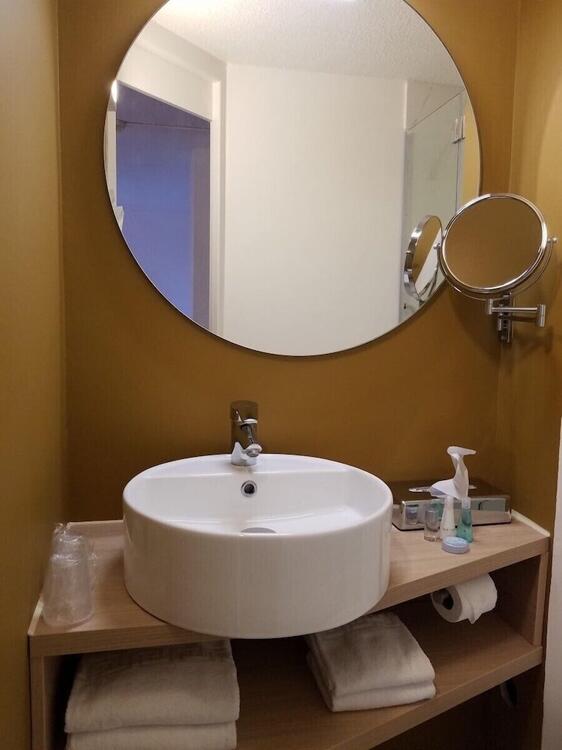 Foto del baño de Brit Hotel Marseille Aéroport