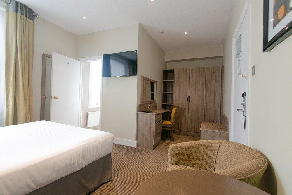 Foto de una habitación de Phoenix Hotel