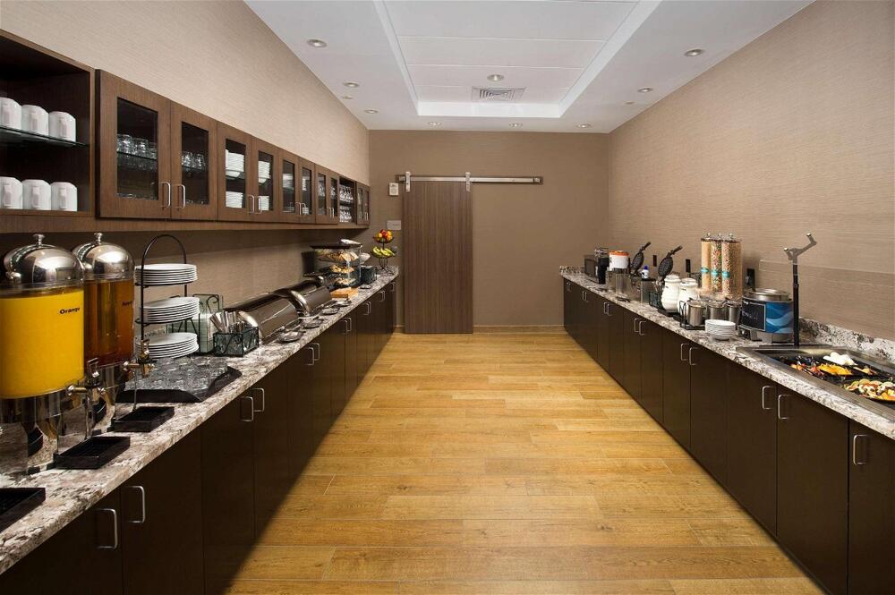Foto de restauración de Hotel Homewood Suites by Hilton Washington DC NoMa Union Station