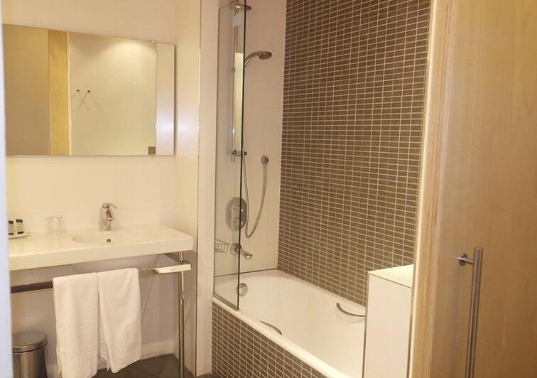 Foto del baño de Hotel Gobeo Park