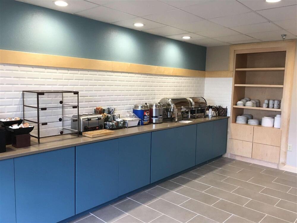 Dining – Hotel Country Inn &amp;amp; Suites by Radisson, Fairborn South, OH