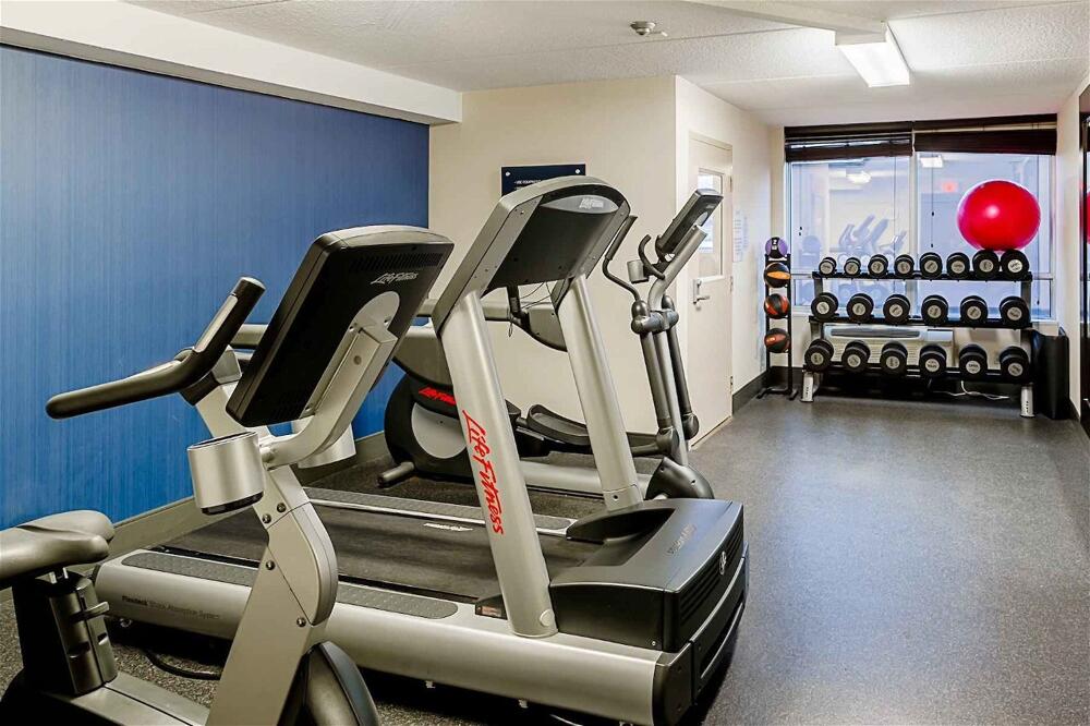 Foto de los servicios de Hotel Ramada by Wyndham Niagara Falls by the River