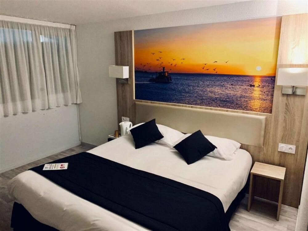 Foto de una habitación de The Originals City, Hôtel Morlaix Ouest (Inter-Hotel)