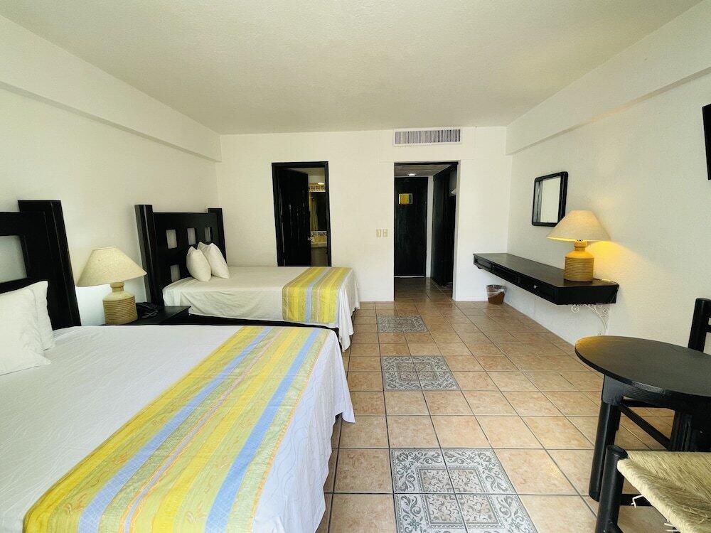 Foto de una habitación de Complejo San Marino Vallarta Centro Beach Front