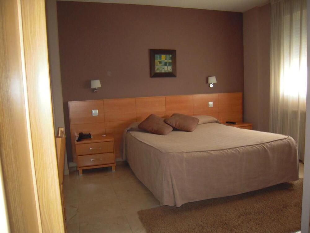 Foto de una habitación de Hotel Apartamentos Ciudad de Lugo