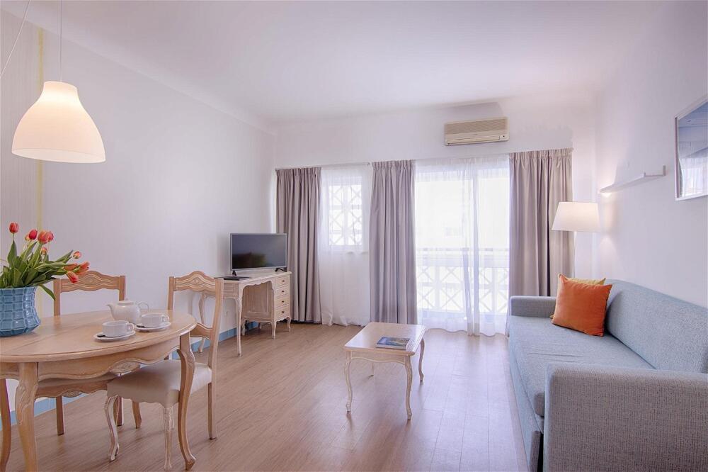 Foto de las zonas nobles de Aparthotel Luna Miramar Club