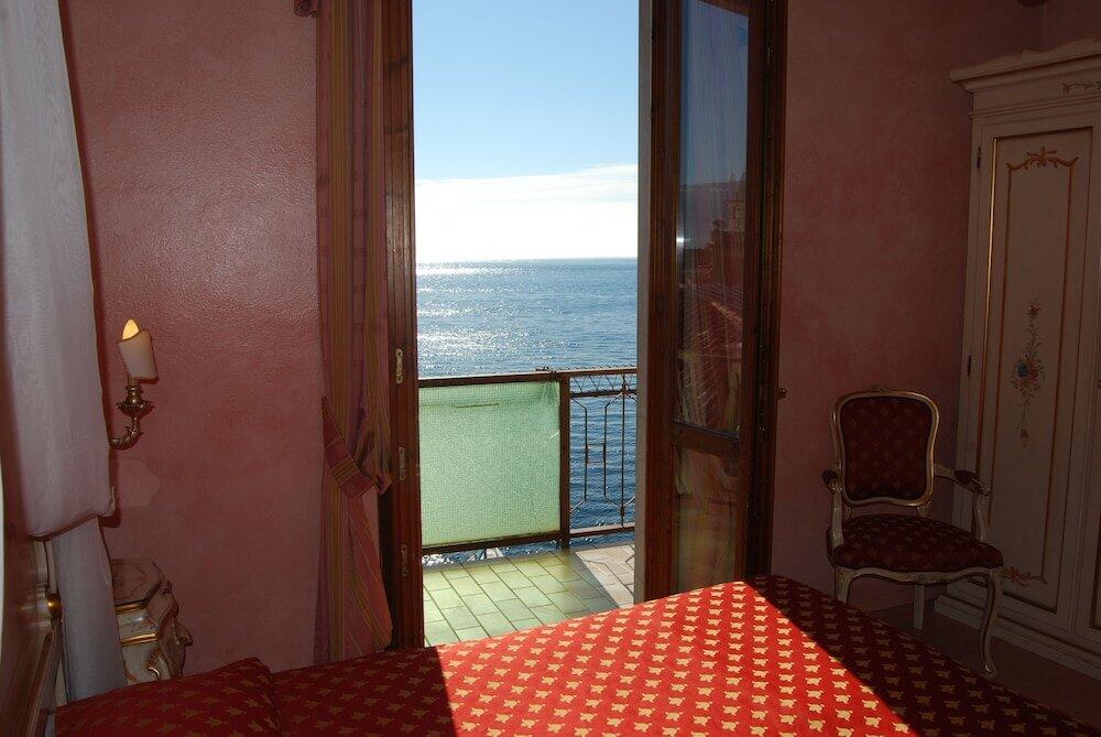 Foto de una habitación de Garda Sol SPA Hotel &amp;amp; Appartamenti