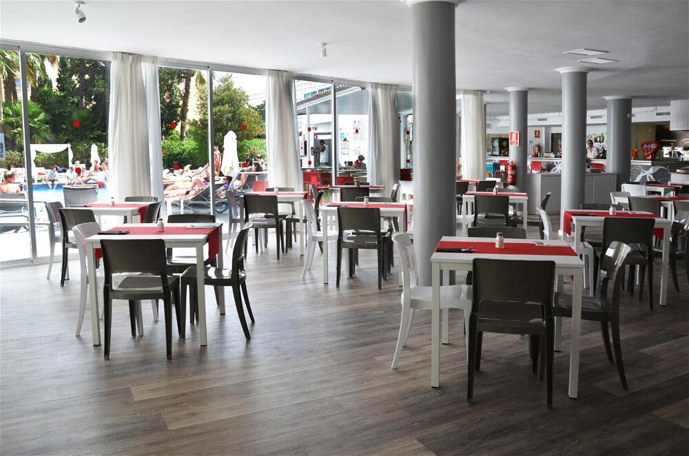 Foto de restauración de Apartamentos Vibra Tivoli