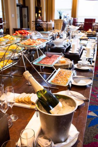Foto de restauración de Country Club Lima Hotel – The Leading Hotels of the World