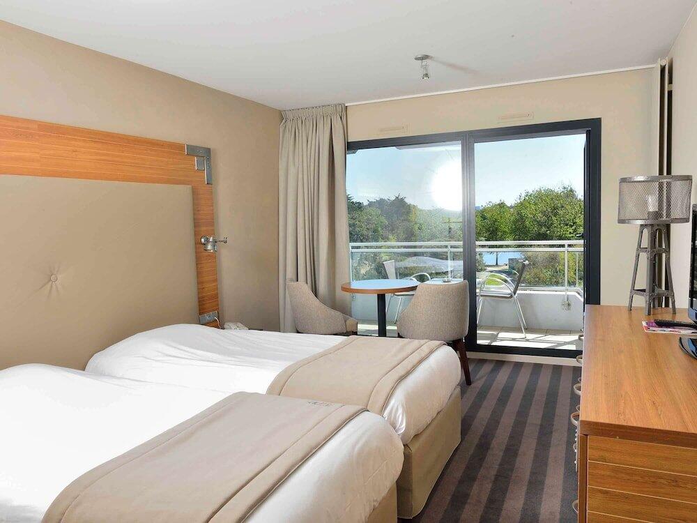 Foto de una habitación de Côte Ouest Hôtel Thalasso &amp;amp; Spa Les Sables d&amp;#039;Olonne - MGallery
