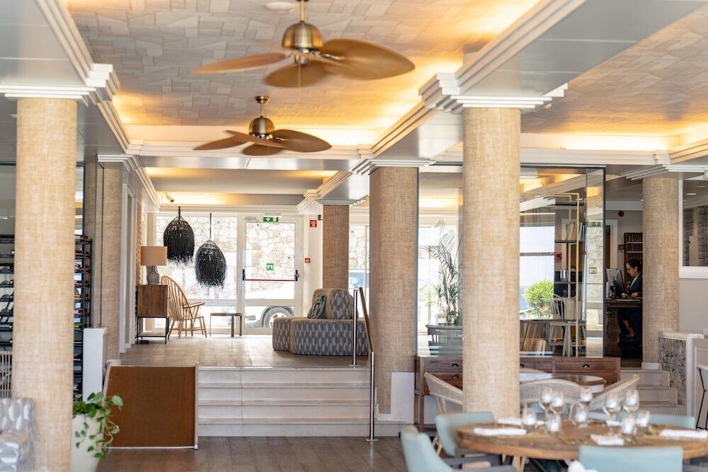 Foto de una habitación de Aparthotel Vila Baleira Suites
