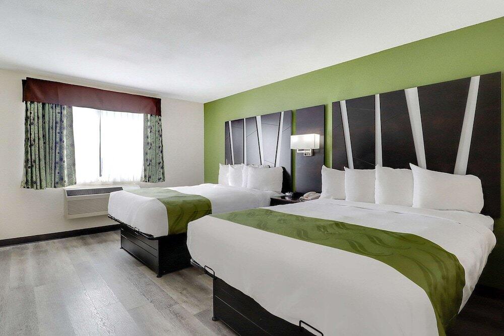 Foto de una habitación de Hotel Quality Suites Albuquerque Airport