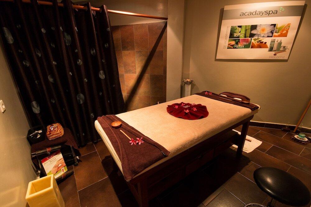 Foto de los servicios de Le Louvre Hotel &amp;amp; Spa