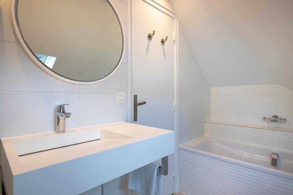 Foto del baño de Hôtel Le 46 - ex Villa Brunel