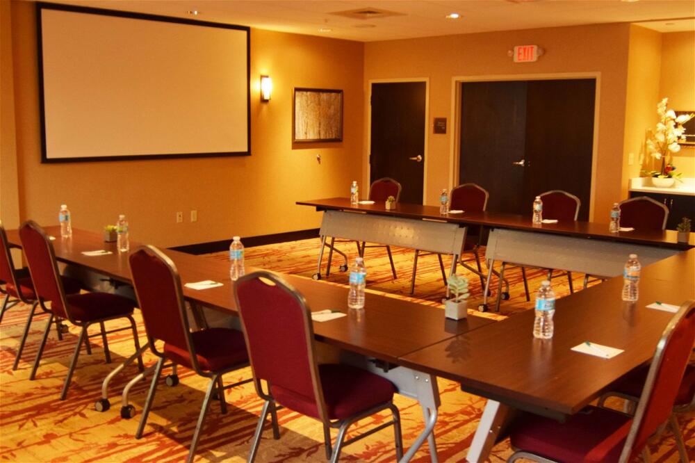 Foto de los servicios de Hotel Homewood Suites by Hilton Charlotte Ballantyne Area