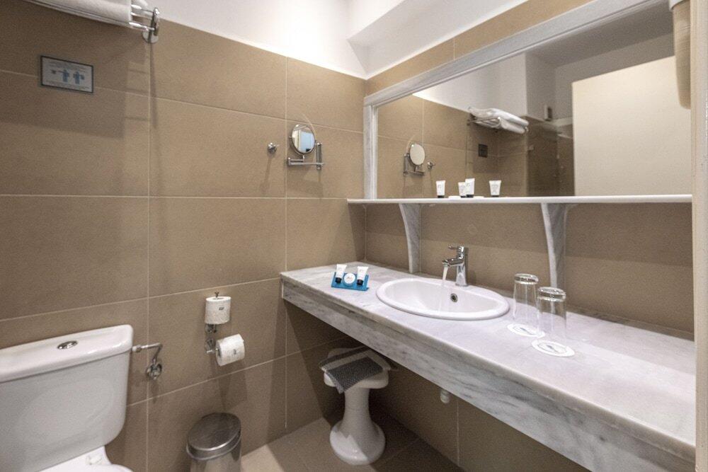 Foto del baño de Skala Hotel