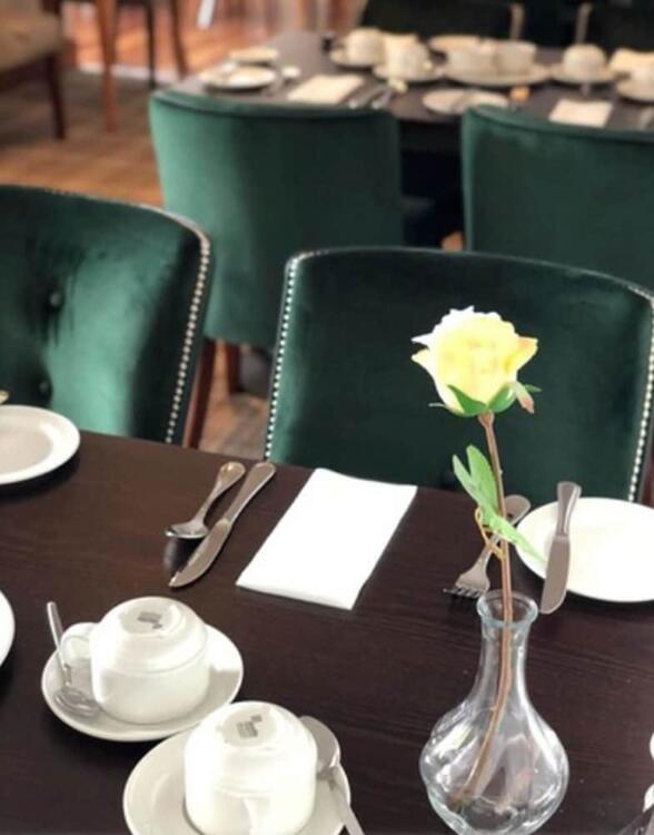 Foto de restauración de Menlo Park Hotel