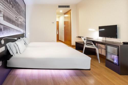 Foto de una habitación de B&amp;amp;B Hotel Madrid Aeropuerto T4