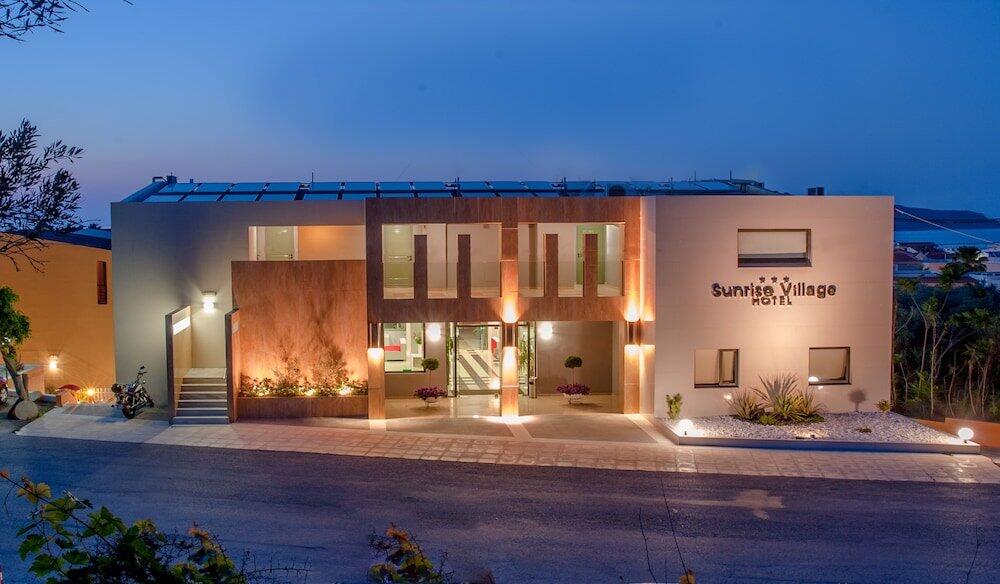 Foto del exterior de Sunrise Village Hotel