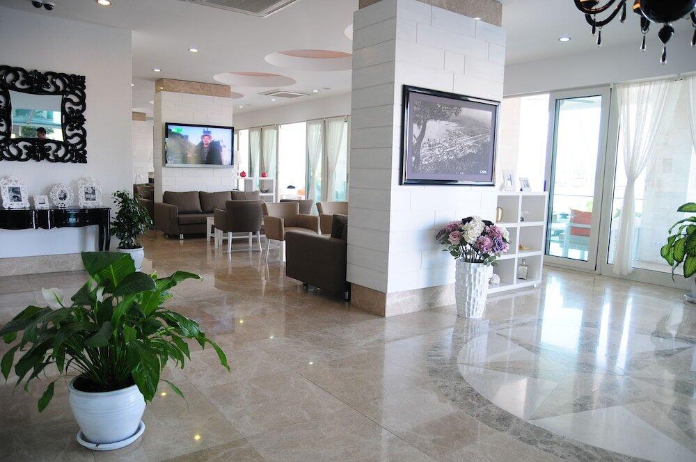 Foto de las zonas nobles de Alesta Yacht Hotel