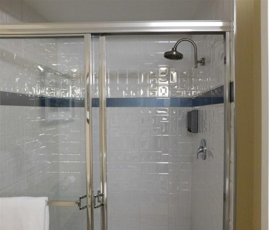 Foto del baño de Best Western Plus Anaheim Orange County Hotel