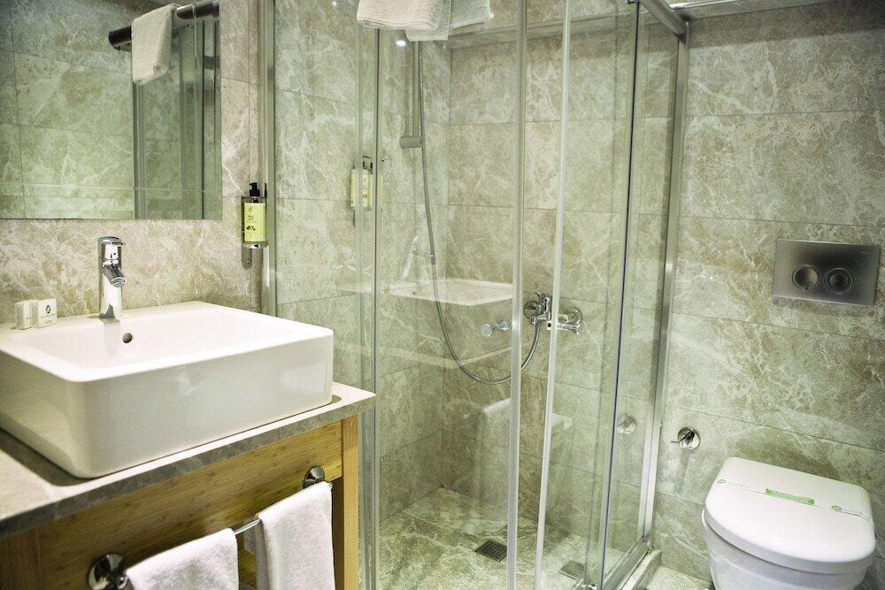 Foto del baño de Laleli Gonen Hotel