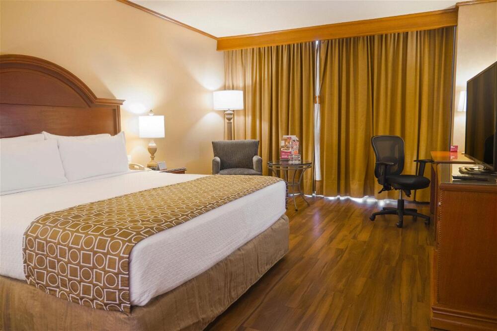 Foto de una habitación de Crowne Plaza Hotel Monterrey, an IHG Hotel