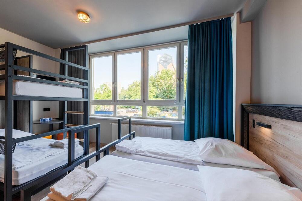 Room – Hotel a&amp;amp;o Hamburg City