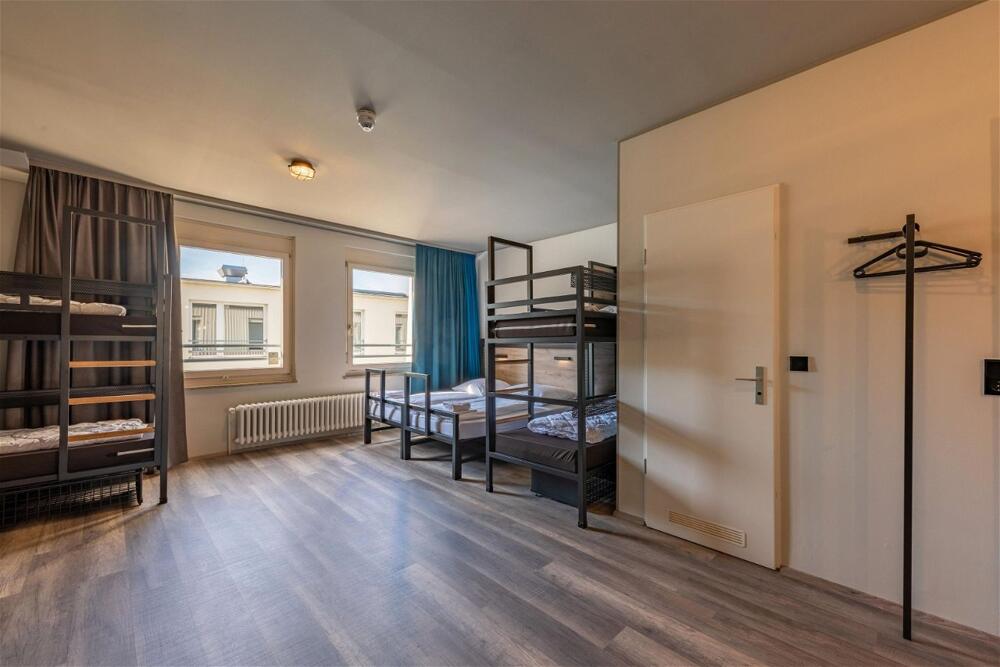 Room – Hotel a&amp;amp;o Hamburg City