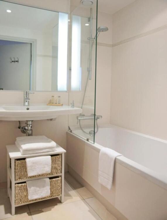 Foto del baño de Hotel Apollinaire