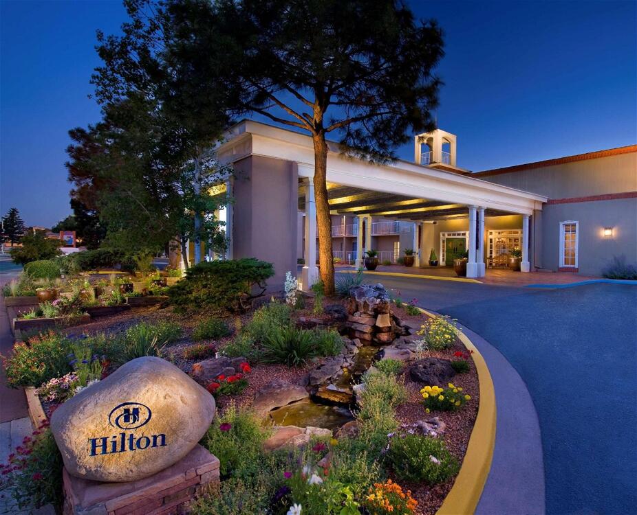 Foto del exterior de Hotel Hilton Santa Fe Historic Plaza