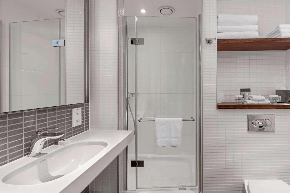 Foto del baño de DoubleTree by Hilton Hotel London -Tower of London