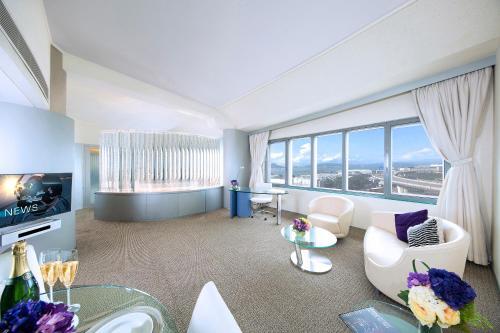 Foto de las zonas nobles de Regal Airport Hotel