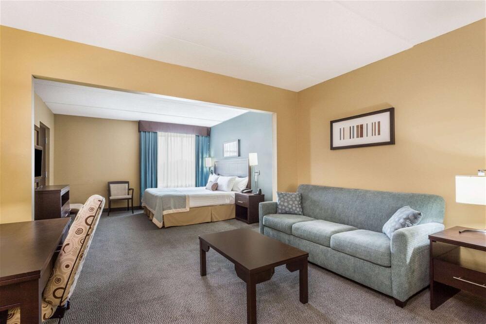 Foto de una habitación de Hotel Wingate By Wyndham Regina