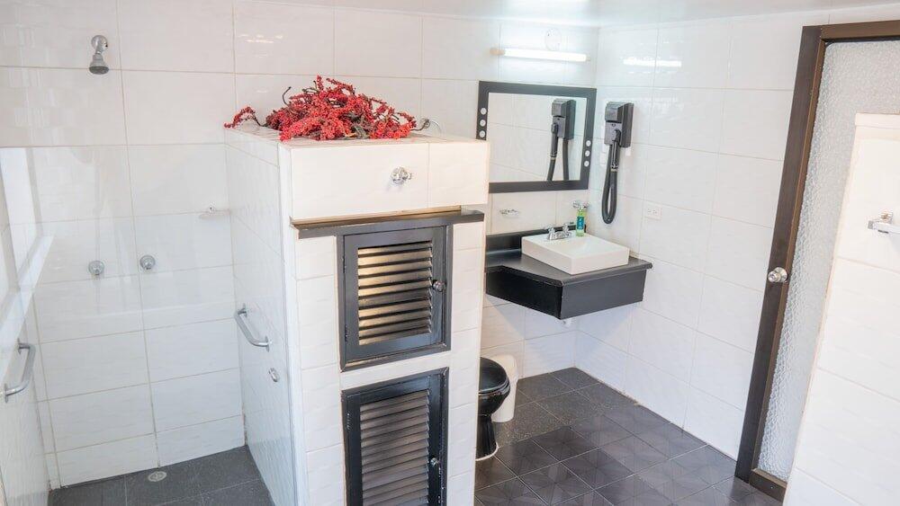 Foto del baño de Fenix Hotel