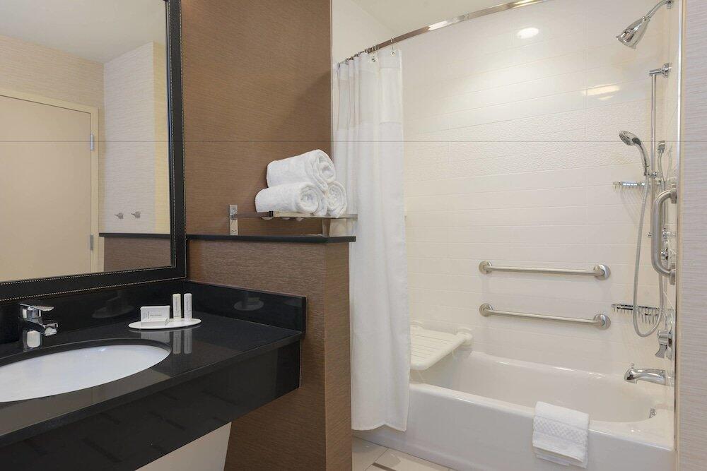 Foto del baño de Hotel Fairfield Inn and Suites Orlando Kissimmee Celebration