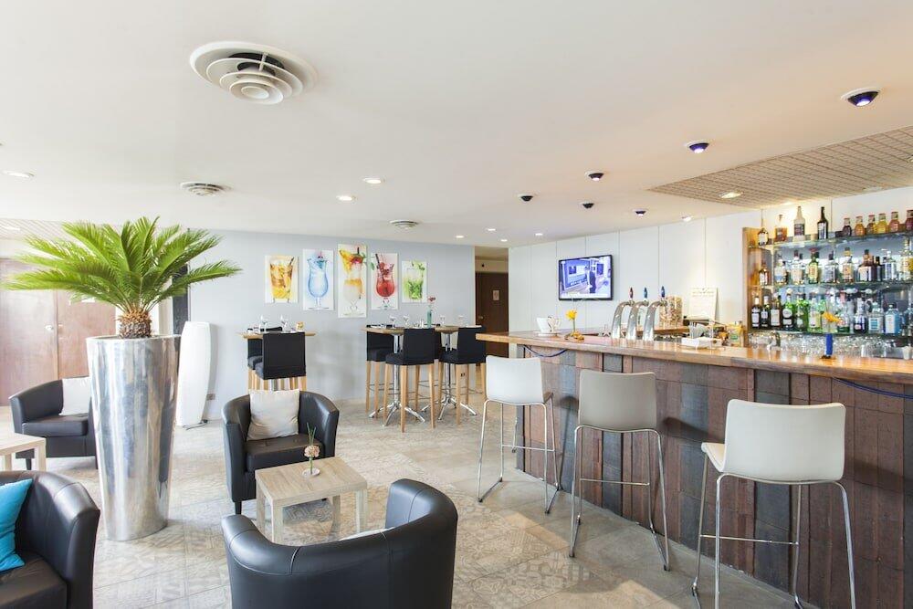 Dining – Villa Bellagio Blois