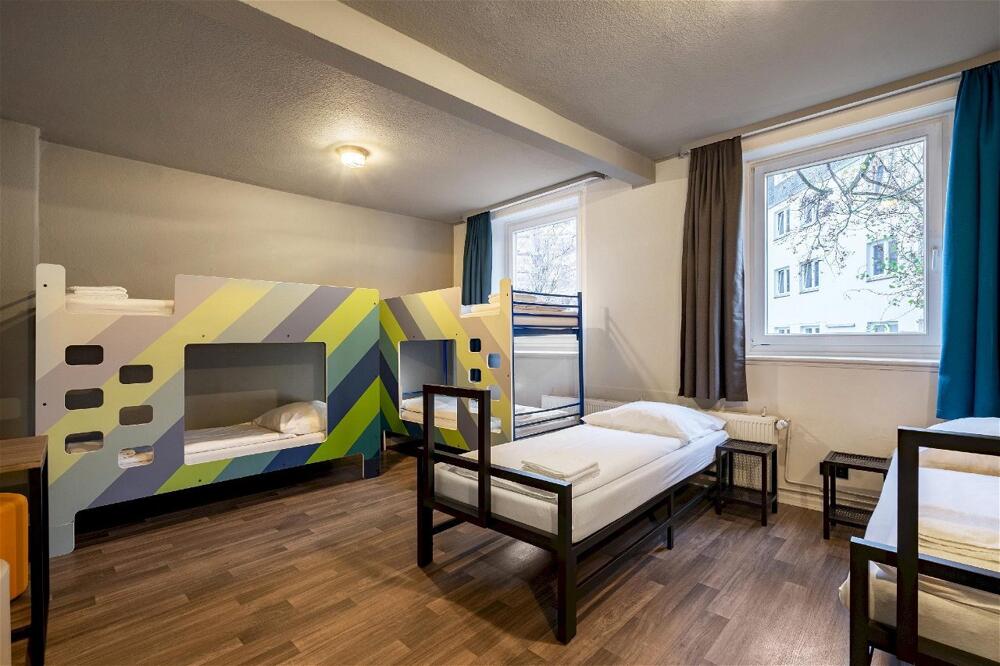 Room – Hotel a&amp;amp;o Hamburg Reeperbahn