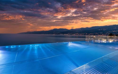 Foto de los servicios de Hotel Hilton Rijeka Costabella Beach Resort &amp;amp; Spa